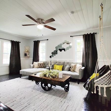Honeycomb Gem, Beautifully Designed & Near Downtown Thomasville Zewnętrze zdjęcie
