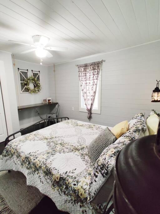 Honeycomb Gem, Beautifully Designed & Near Downtown Thomasville Zewnętrze zdjęcie